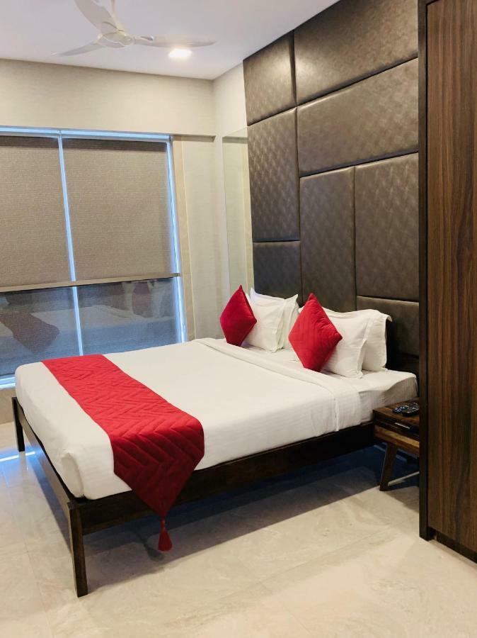 Theory9 Premium Service Apartments Khar Bombay Esterno foto
